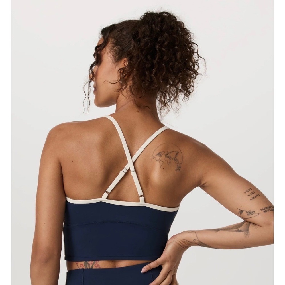 NWOT Vuori All the Feels Corset Tank in Blue Coast Size Medium Navy White Trim